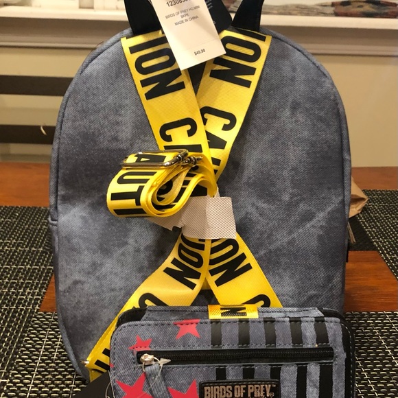 NWT HT Exclusive Harley Quinn BOP cosplay mini backpack and wallet set - Picture 4 of 7